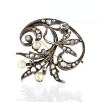 Victorian Floral Brooch with Pearls and Diamonds in Silver and Gold