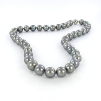 Tahitian Cultured Pearl Necklace with White Gold Clasp Tahitian Cultured Pearl Necklace with White Gold Clasp