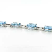 Fabulous H. Stern Aquamarine and Diamond Bracelet in 18 Karat White Gold Fabulous H. Stern Aquamarine and Diamond Bracelet in 18 Karat White Gold