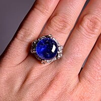 Alluring Sapphire Ring in Platinum with Old Cut Diamonds