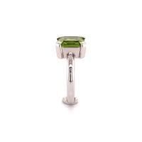 Juicy Green Peridot Set in White Gold 18 Karat Juicy Green Peridot Set in White Gold 18 Karat
