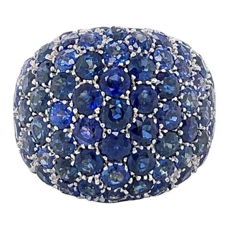 Blue Sapphire Bombe Dome Ring in 18 Karat Yellow Gold