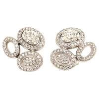 Elegant Diamond Ear Clips in White Gold by Gübelin Elegant Diamond Ear Clips in White Gold by Gübelin