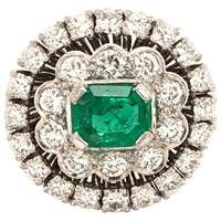 Fabilous Emerald and Diamond Ring in 18 Karat White Gold Fabilous Emerald and Diamond Ring in 18 Karat White Gold