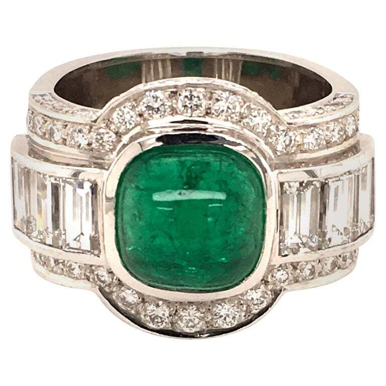 4.50 Carat Emerald and Diamond Ring in 18 Karat White Gold 4.50 Carat Emerald and Diamond Ring in 18 Karat White Gold