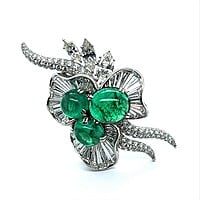 Mesmerizing Colombian Emerald Brooch with Diamonds in Platinum