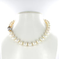 South Sea Cultured Pearl Necklace with Clasp in 18 Karat White and Rose Gold