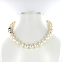 South Sea Cultured Pearl Necklace with Clasp in 18 Karat White and Rose Gold South Sea Cultured Pearl Necklace with Clasp in 18 Karat White and Rose Gold