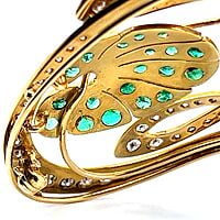 Charming Brooch in 18 Karat Yellow Gold with Emeralds and Diamonds