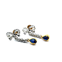 Lovely Diamond and Sapphire Bow-Earrings in Yellow Gold and Platinum