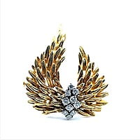 Talisman Wings Brooch with Diamonds in 18 Karat Yellow Gold