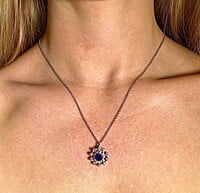 Adorable Snowflake Pendant in 18K White Gold with Natural Sapphire and Diamonds