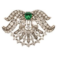 Wonderful Art Deco Clip in Platinum 950 set with Emerald and Diamonds