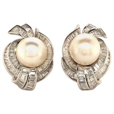 Stunning South Sea Cultured Pearls Earrings in White Gold 750 with Diamonds