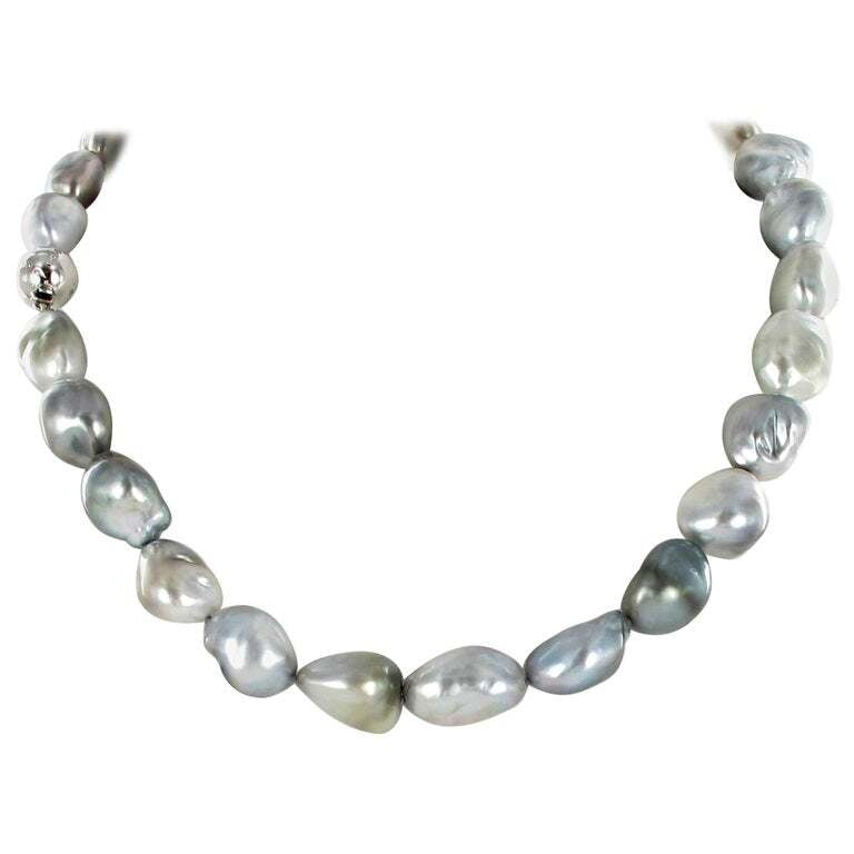 Beautiful Baroque Tahitian Cultured Pearl and Diamond Necklace Beautiful Baroque Tahitian Cultured Pearl and Diamond Necklace