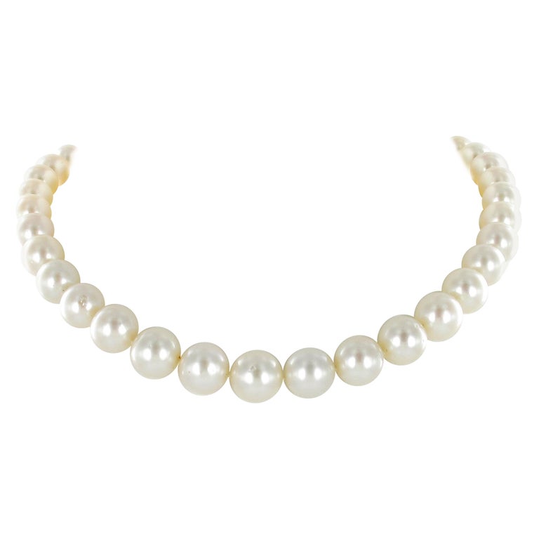 White South Sea Cultured Pearl Necklace