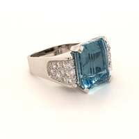 Aquamarine and Diamond in White Gold