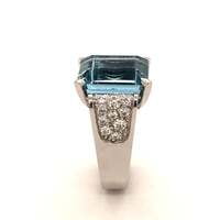 Aquamarine and Diamond in White Gold