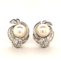 Stunning South Sea Cultured Pearls Earrings in White Gold 750 with Diamonds