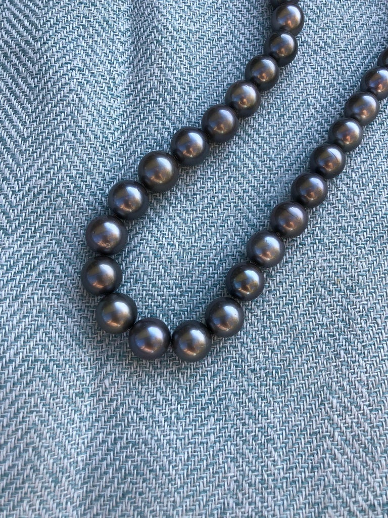 Tahitian Cultured Pearl Necklace with White Gold Clasp