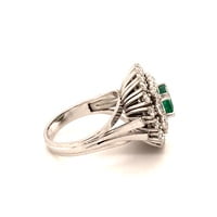 Fabilous Emerald and Diamond Ring in 18 Karat White Gold